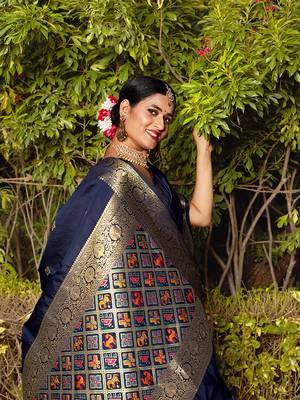 Banarasi woven design art silk zari work saree 3
