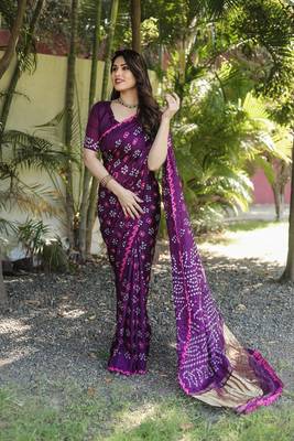  Bandhej Silk With & Zari Weaving Kalash Design Rich Pallu Saree  1