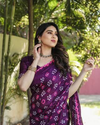  Bandhej Silk With & Zari Weaving Kalash Design Rich Pallu Saree  5