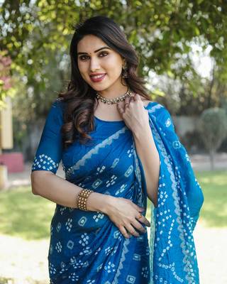 Bandhej Silk With & Zari Weaving Kalash Design Rich Pallu Saree  2
