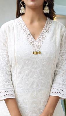 Off-White Chikankari Cotton Kurti with Trendy Pants and Chanderi Dupatta Set 3