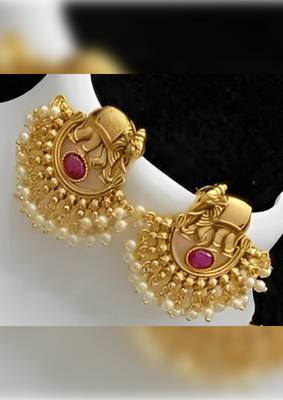 Exquisite elephant motif gold necklace set with pearl accents - traditional indian jewelry" 2