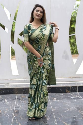 Bandhej silk With & Zari Weaving Design Rich Pallu Saree 