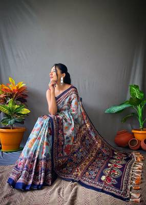 Indiatellme Women Aqua Blue Cotton Saree And Printed Work Rich Pallu Saree With Blouse 3