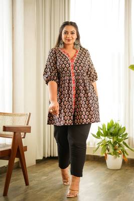 Black block print peplum set 2