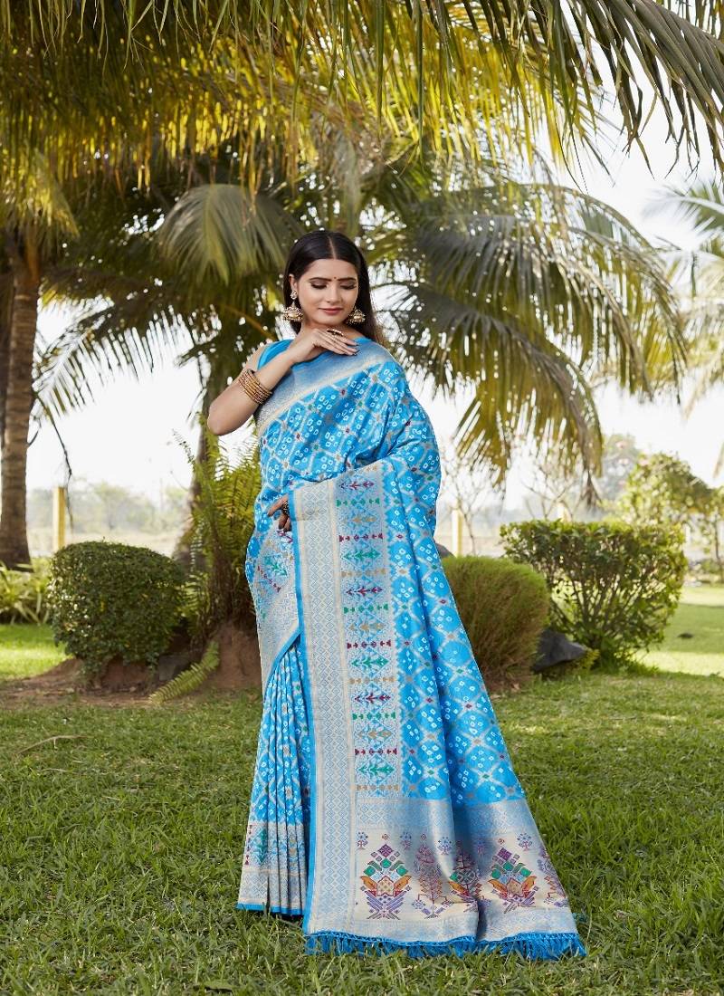 Bandhej kanjivaram silk blend Saree Bandhej With Kanjivaram Border With Zari Weaving Rich Pallu Saree