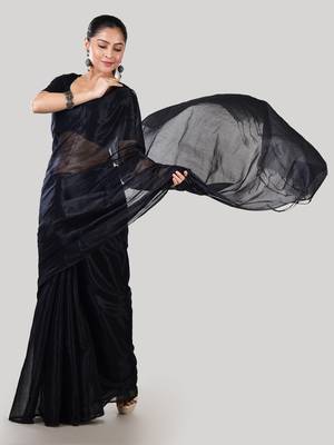 Aakar black handloom tissue saree with unstitched blouse piece 3