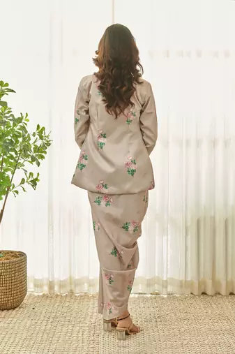 Mocha brown polka dot saree dress & blazer