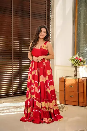 Red rayon digital printed long partywear gown