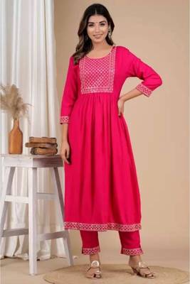 Women's rayon designer sequence embroidered designer indi d4 pink kurti set 4