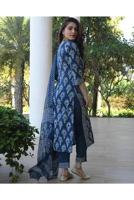 Women's rayon printed designer ethnic blue kurti with pant & dupatta set 3