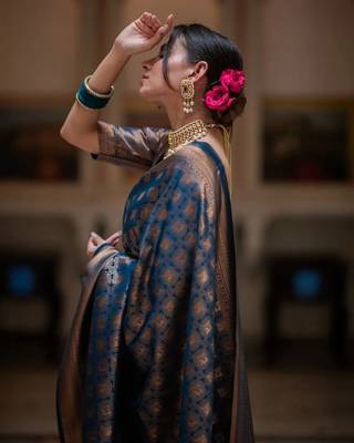 Blue Banarasi Silk blend saree with blouse piece 4