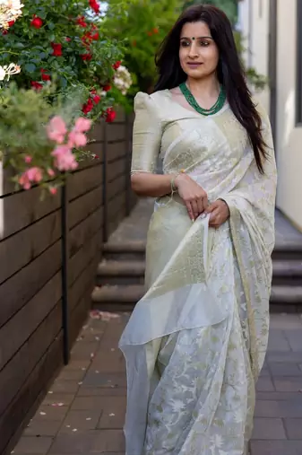 Off-White Banarasi Silk Woven Traditional Saree