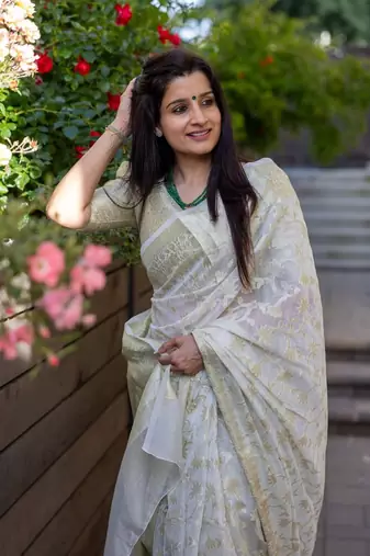 Off-White Banarasi Silk Woven Traditional Saree