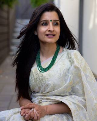 Off-White Banarasi Silk Woven Traditional Saree 4