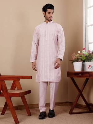 Light pink silk embroidered kurta set 1