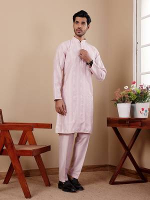 Light pink silk embroidered kurta set 4