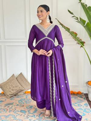 Embroidered Vichitra Silk Straight Kurta, Pant and Dupatta Set 1