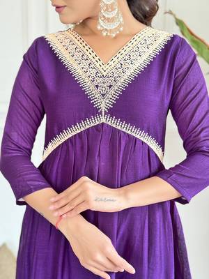 Embroidered Vichitra Silk Straight Kurta, Pant and Dupatta Set 4