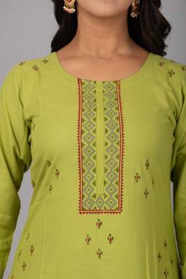 Fashion petals straight kurti with block print 4