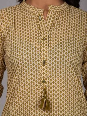  satnd coller kurta with mirror work 5