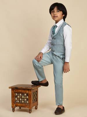 Green 3 piece suit set for boys // western wear 2
