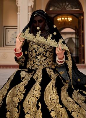 INDIAN WEDDING BRIDAL WEAR BLACK VELVET LEHENGA CHOLI EMBROIDERY WORK 4