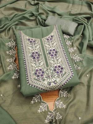 Green Georgette Embroidered Unstitched Dress Material 2