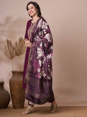 Embroidered a line silk blend kurta paired with printed dupatta and lined pants. 3