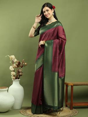 burgundy silk blend zari saree 3