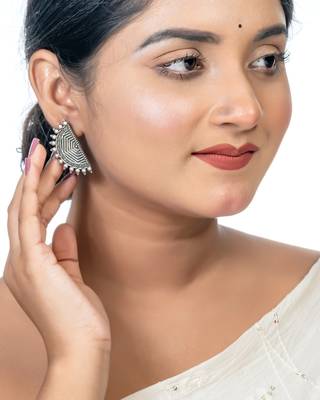 German silver indian stud earrings for women antique silver look cute studs 2