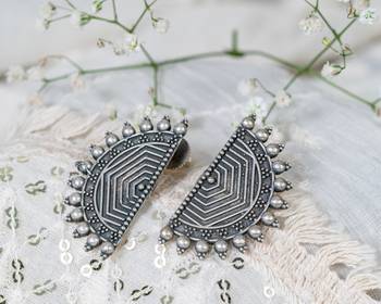 German silver indian stud earrings for women antique silver look cute studs 3