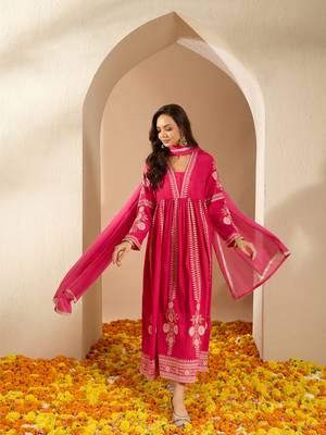 Ziyaa women's pink color chinon fabric flared dress with dupatta 1