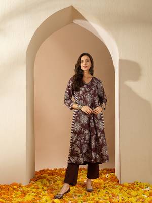 Ziyaa women's brown color crepe fabric a-line kurta and pant set 1