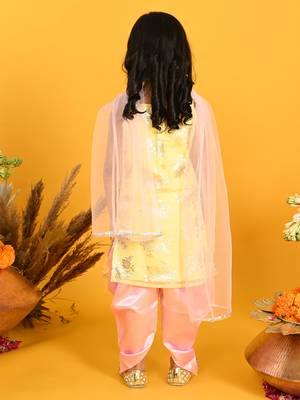 Saka designs girls yellow & pink printed kurta dhoti with dupatta 4