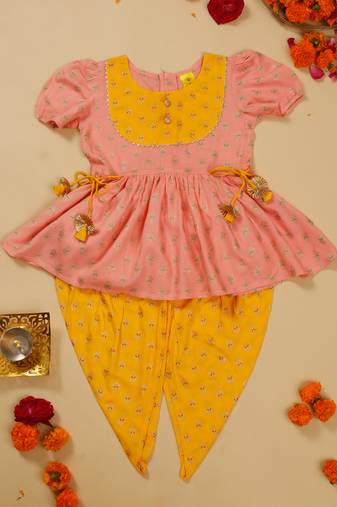 Saka designs girls foil printed peach jhabla with yellow dhoti ensemble