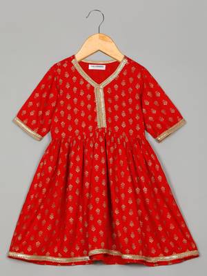 Saka designs girls red rayon printed v-neck kurta with sharara set 2
