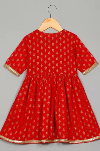 Saka designs girls red rayon printed v-neck kurta with sharara set