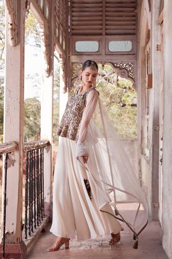Sareez4u OffWhite Thread Zari Embroidery Work Design, Pure Georgette Fabric, Simi-Stitche, Sharara Suit Womens