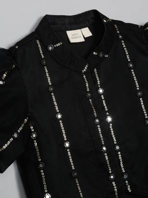 Saka designs heavy embroidery and mirror work black lehanga choli with dupatta 4
