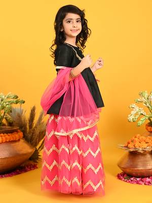 Saka designs girls embroidered lehenga and peplum choli with dupatta - black & magenta 3