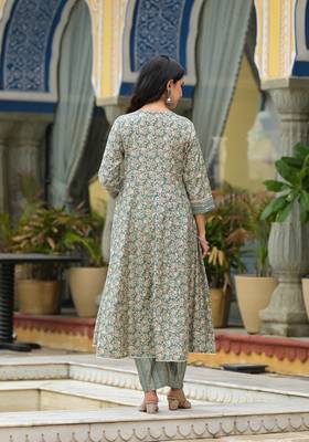 Floral printed pure muslin anarkali kurta with pyjamas & dupatta 5