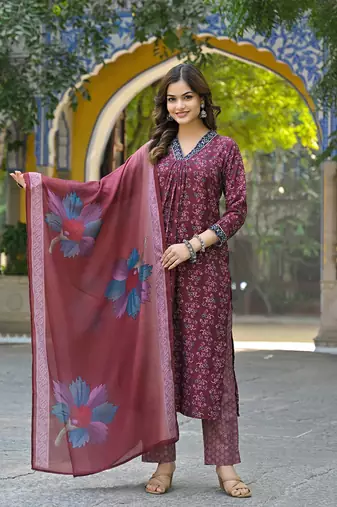 women maroon rayon blend floral printed straight kurta trousers with dupatta