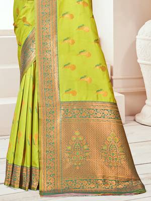 Sangam prints parrot green silk woven work traditional saree 3