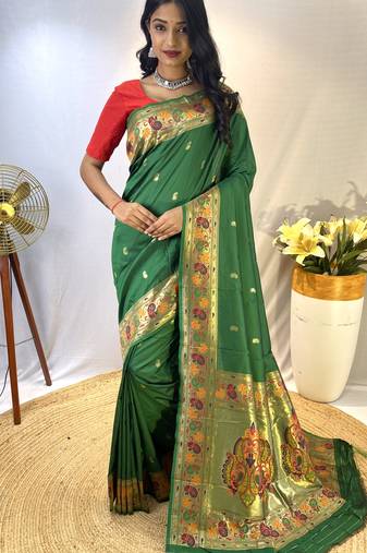 Green Paithani silk Bland zari Weaving contrust border saree with Border