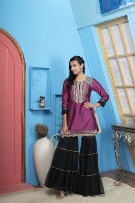 Nikhaa embroidered magenta cotton silk straight cut kurta & 3