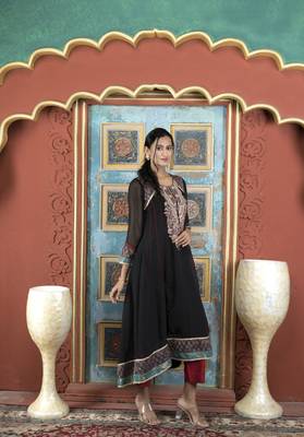 Nikhaa embroidered black georgette anarkali kurta & 4