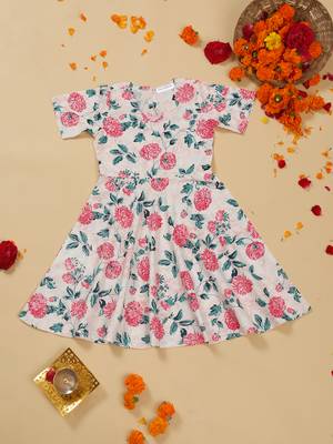 Saka designs girls' knee-length flower printed rayon kurta 1