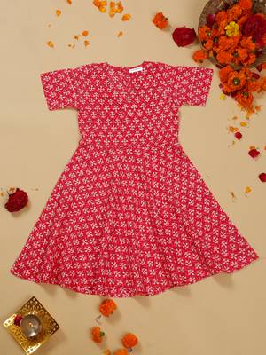 Saka designs girls' knee-length floral printed rayon kurta 1