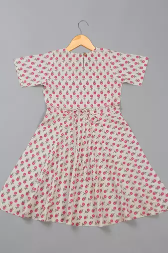 Saka designs girls' knee-length floral printed rayon kurta